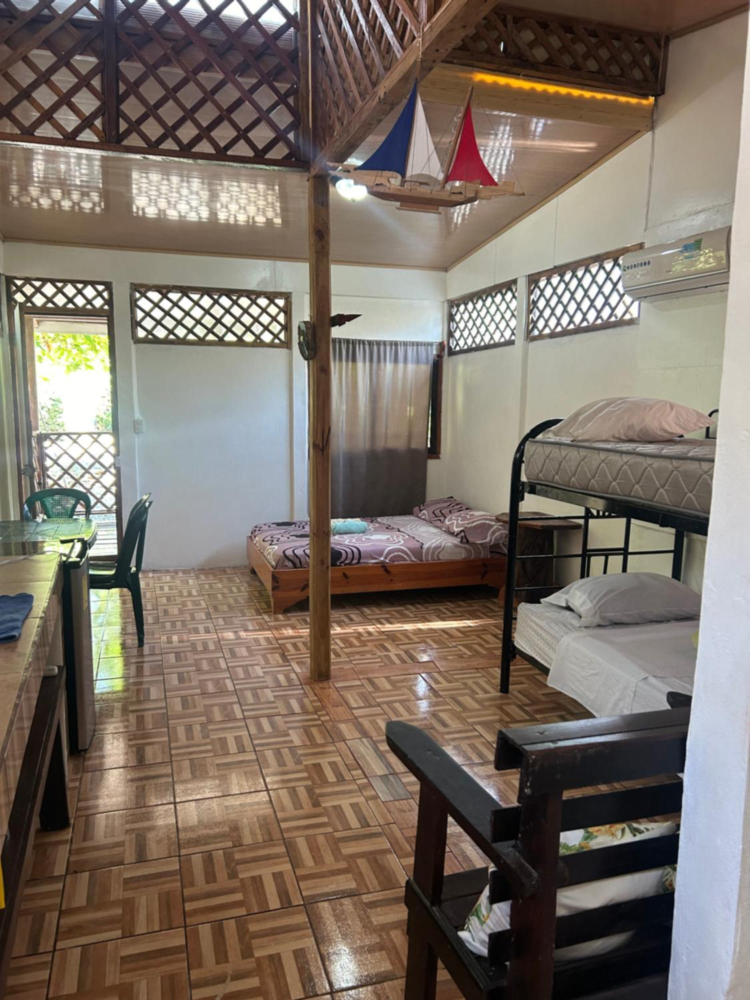 Ballena Oasis Homes & Glamping * Uvita
