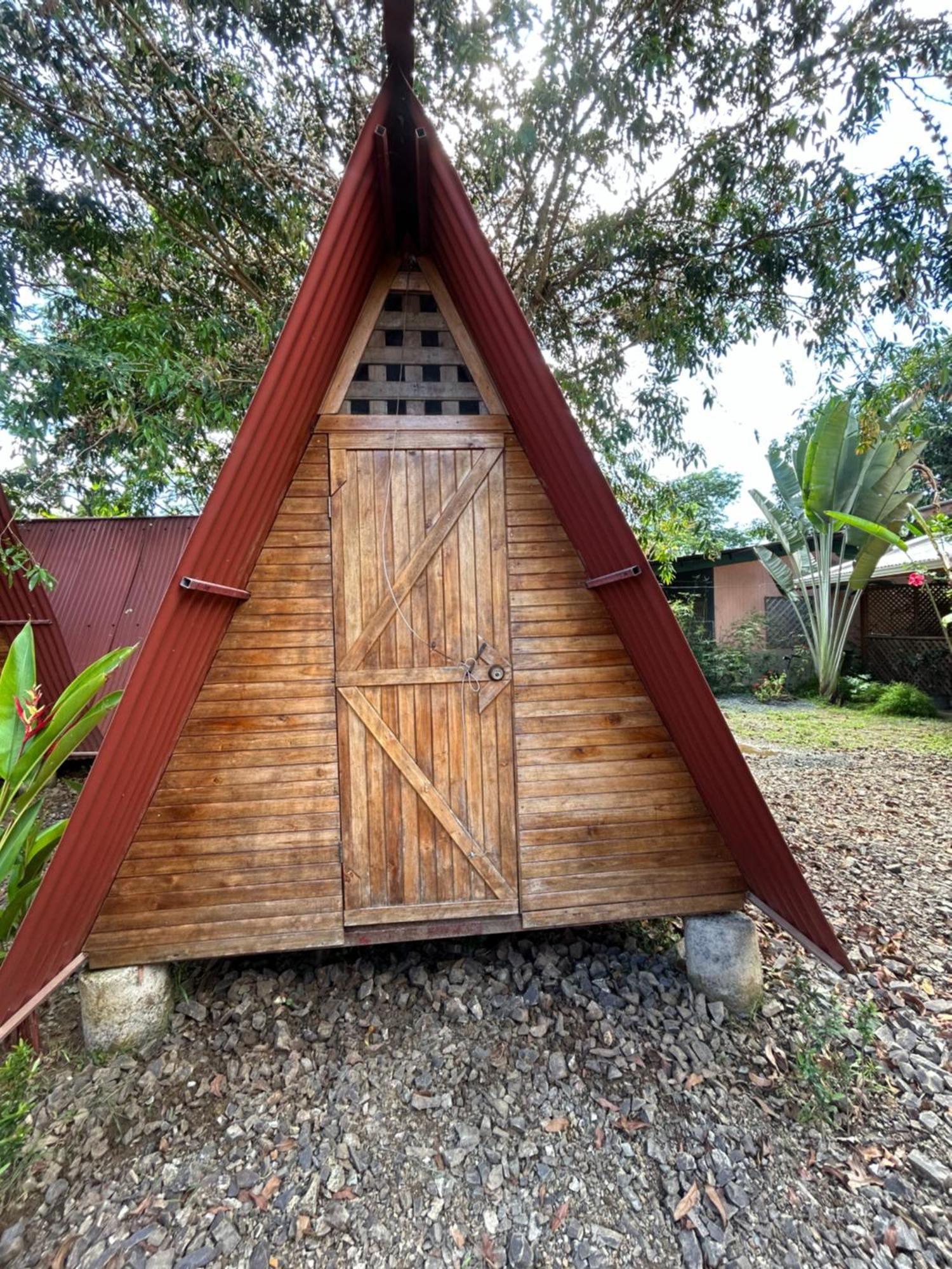 Ballena Oasis Homes & Glamping * Uvita